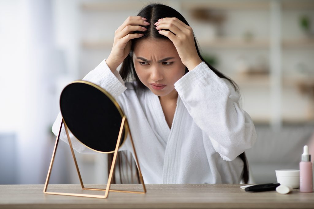 Common Signs Of Vitamin Deficiency - Hair Loss