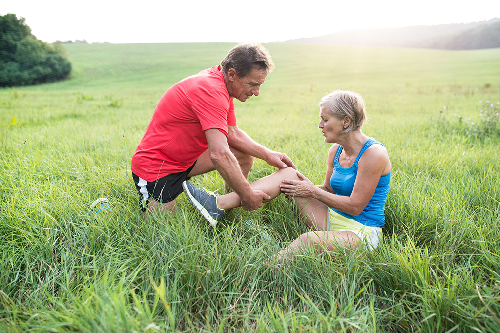 Find Relief From Knee Arthritis At Warner Orthopedics & Wellness